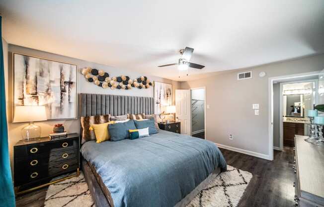 bedroom in luxury austin apartment