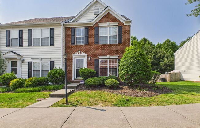 Great News! $500 Off on the First Month's Rent! Charming 3-Bedroom Townhome in Magnolia Pointe available NOW!