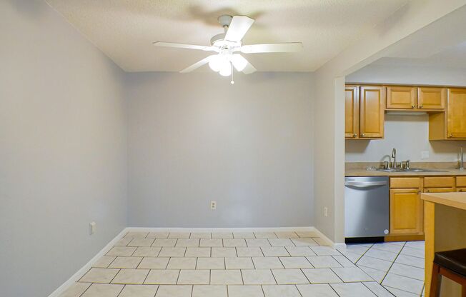 Cozy 3 spacious bedrooms and 1 bathroom in South fort myers