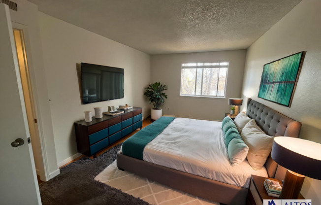 2 bed 2 bath condo 1st floor! washer/dryer in Unit **Move in Special**