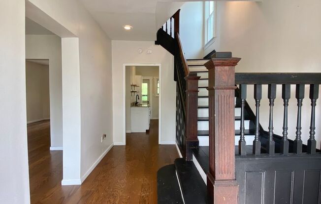 Spacious 4 Bed/1 Bath Home in Beechview-Convenient to Downtown! Available 7/5