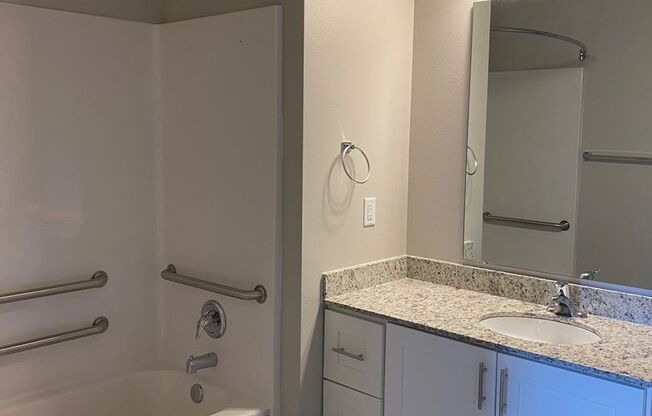 1 bed, 1 bath, 844 sqft, $1,350, Unit 315