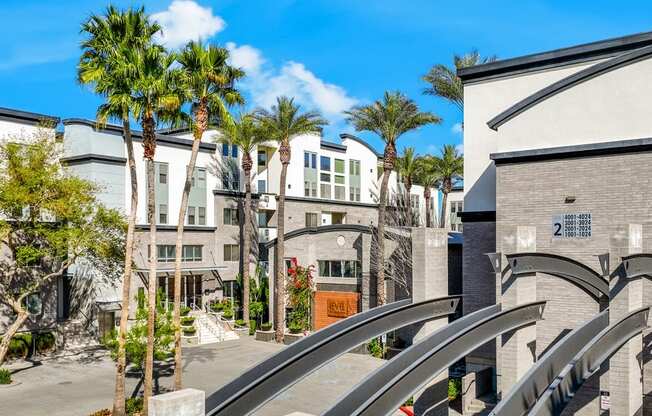 Level at Sixteenth - Midtown Phoenix Apartments