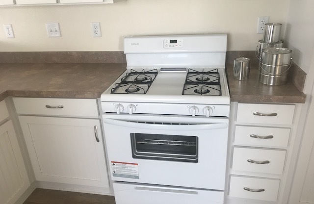 1 bed, 1 bath, $2,200