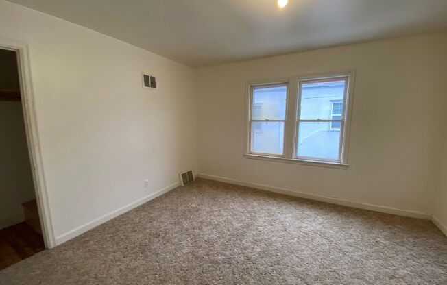 1 bed, 1 bath, $900