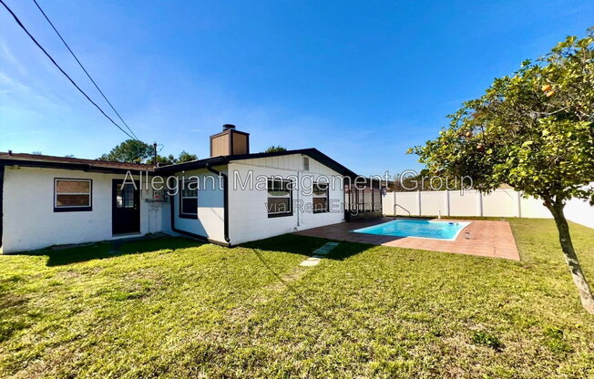 3 beds, 2 baths, 1,685 sqft, $2,299