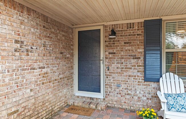 Gorgeous 4 Bedroom in Rocky Bayou Country Club Estates!!