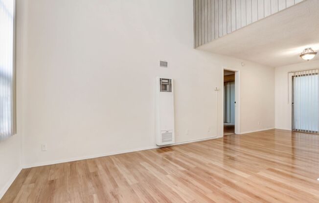 9809 Tabor St in Palms - close to downtown Culver City!