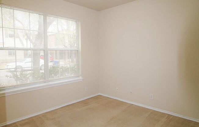 16130 Branching Oaks