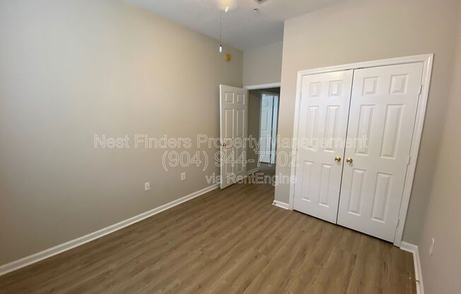 3 beds, 2 baths, 1,408 sqft, $1,600, Unit 929