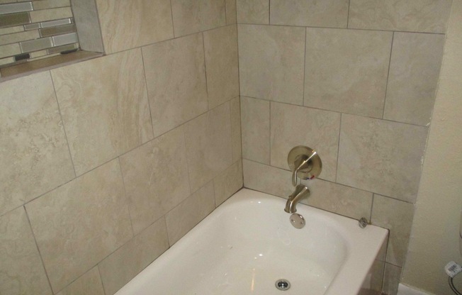 3 beds, 2.5 baths, $1,750