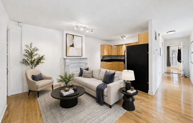 Charming Fairmount 1 Bed with Private Patio, Free Laundry & Storage