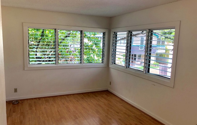 425 &amp; 427 Kawailoa Road (Sybil Wong)
