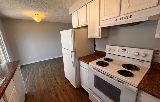 2 beds, 1 bath, $1,450