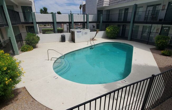 2 beds, 1 bath, 850 sqft, $1,395, Unit 214