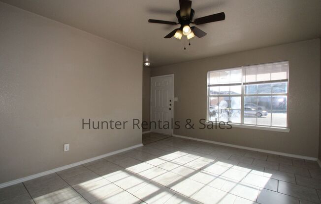 2 beds, 1.5 baths, $775