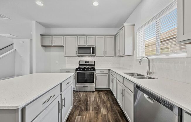 Saddle Creek 8128 Daisy Cutter Xing