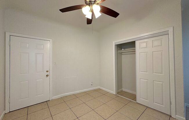 Studio, 1 bath, 350 sqft, $1,195, Unit 202