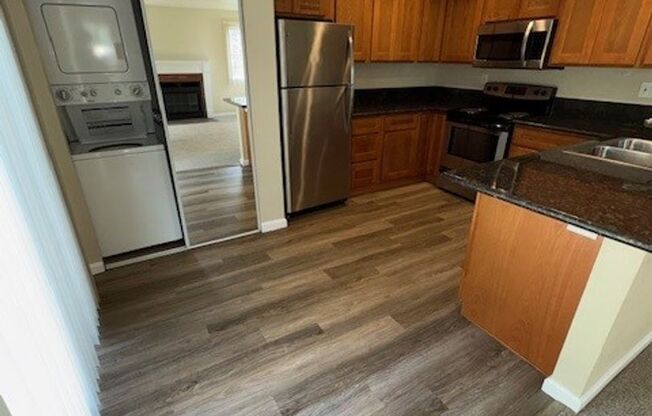 1 bed, 1 bath, 700 sqft, $1,720, Unit 217