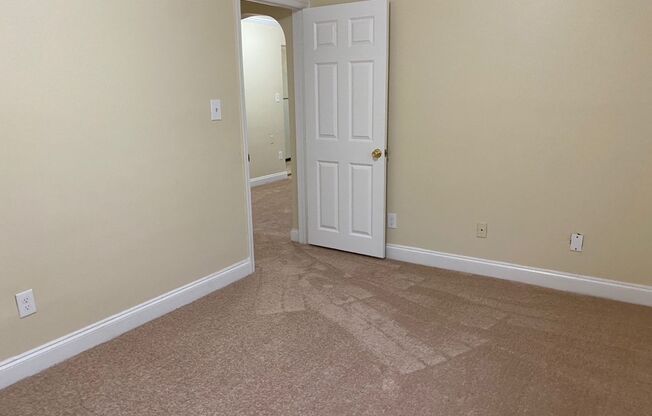 2 beds, 1 bath, $1,150, Unit 2764B