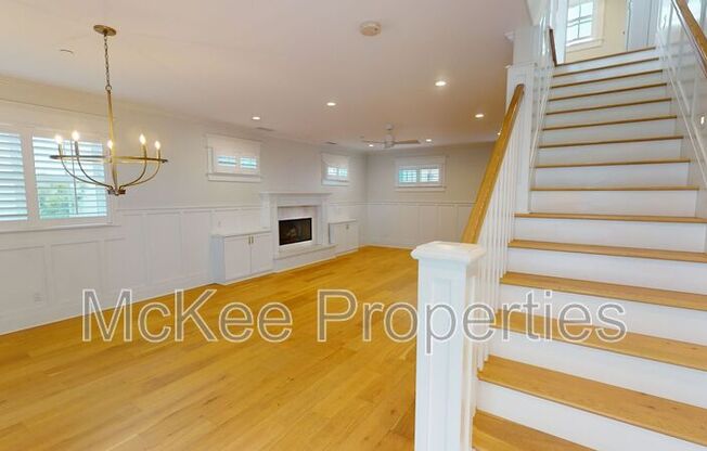 163 DONAX AVE