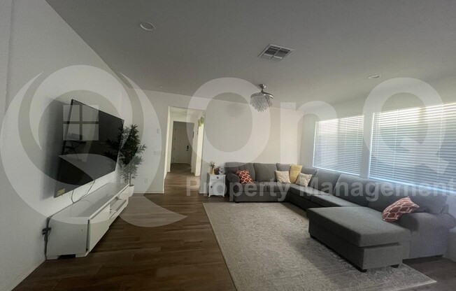 25493 N 143 DR