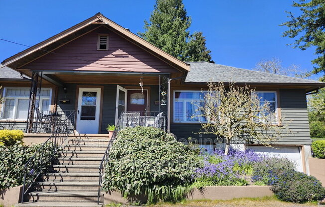 4 Webster Pl