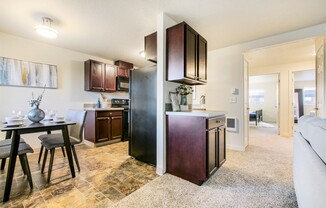 2 beds, 1 bath, 875 sqft, $1,625, Unit D37