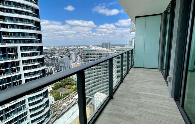 1 bed, 1 bath, $3,450, Unit Unit #4107