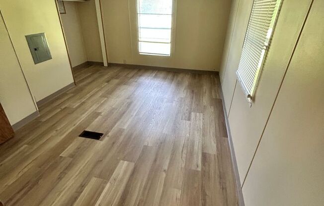 2 beds, 2 baths, 980 sqft, $995