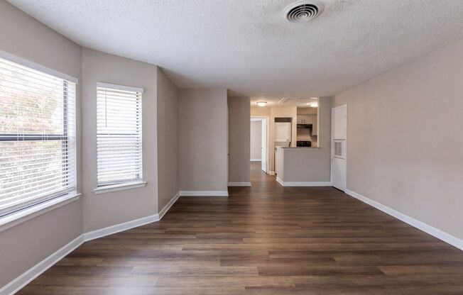 1 bed, 1 bath, 670 sqft, $1,250
