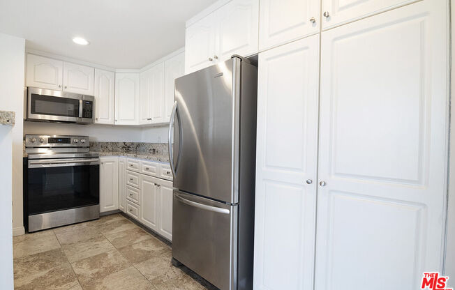 2 beds, 2 baths, 1,080 sqft, $4,850, Unit 708