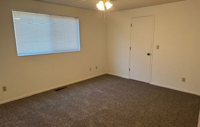 3 beds, 2 baths, $2,100, Unit 4055 Parque Verde Lane, Reno, NV 89502