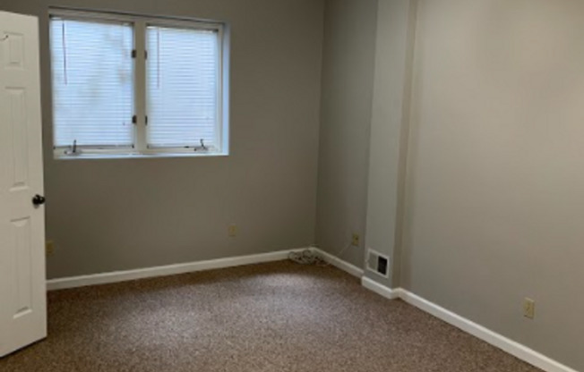 3 beds, 2 baths, $1,860