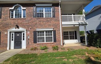 Charming 2 Bed/2 Bath Main Floor Condo - Close to Downtown Cornelius - Spacious Kitchen - Washer/Dryer Included - Community Pool - Sidewalks