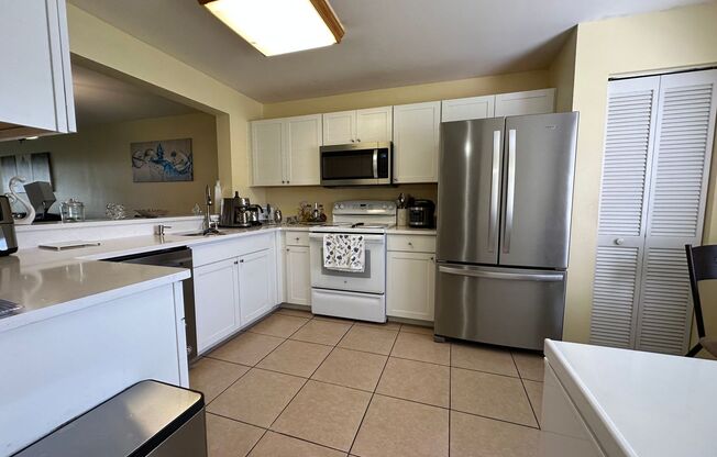 ANNUAL RENTAL - 2 BED / 2 BATH AT CANTERBURY VILLAGE