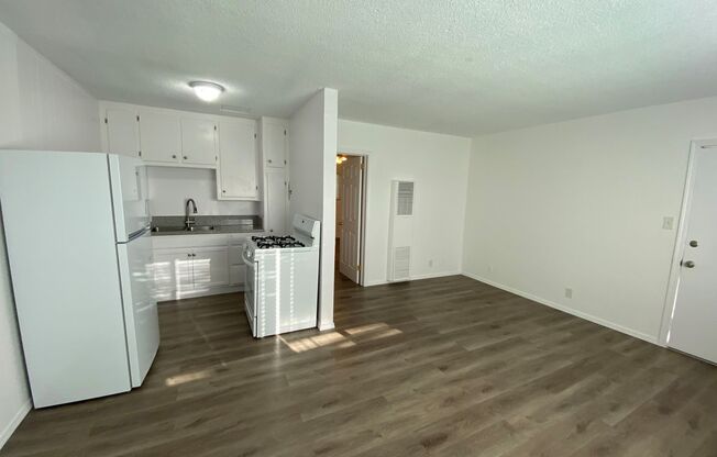 241 4th Ave