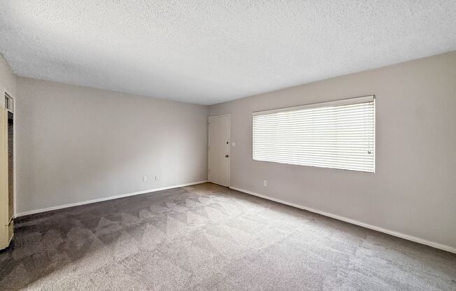 Georgia St (835-837)