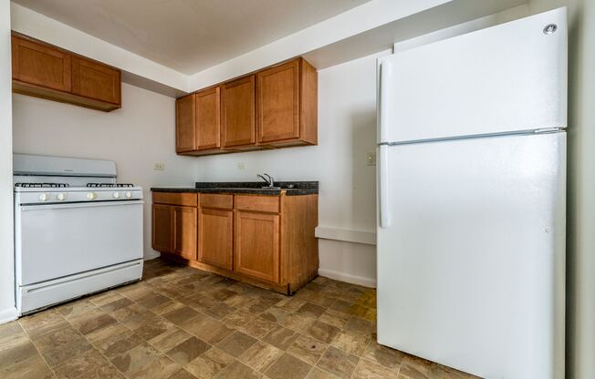 8345 S Drexel