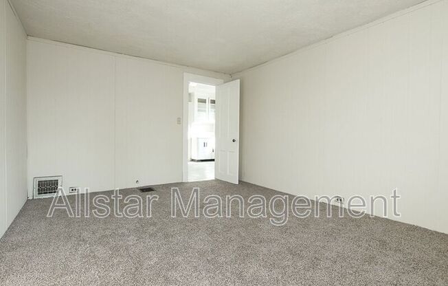 1101 E 66th Street #2