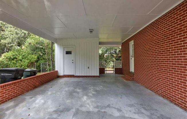 Beautiful 4 bedroom home near FSU!