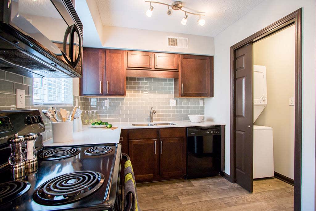 Artesian East Village Apartments on Bouldercrest Road