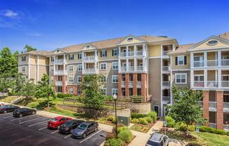 Apartment exterior at Rose Heights Verde Trail, North Carolina