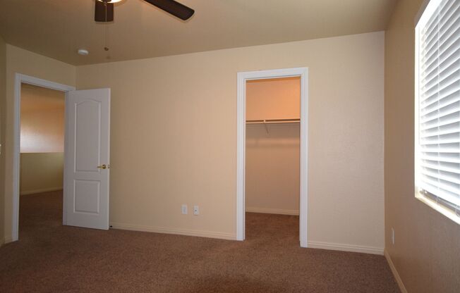 3 beds, 2.5 baths, $2,010