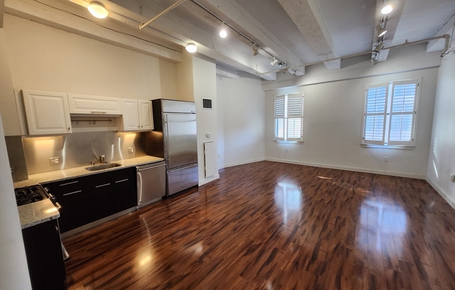 1 bed, 1 bath, 820 sqft, $3,050, Unit 5C