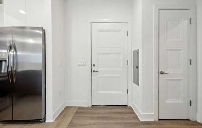 2 beds, 2 baths, 984 sqft, $2,850, Unit 203