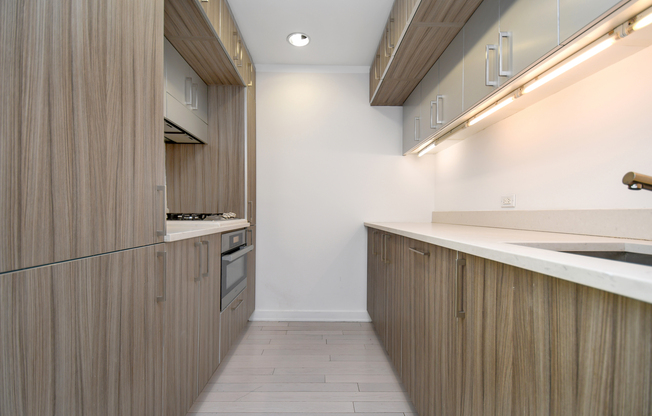 1 bed, 1 bath, $5,500, Unit 129502