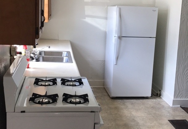 2 beds, 1 bath, $1,500