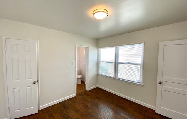 1 bed, 1 bath, $2,395, Unit 2314 1/2