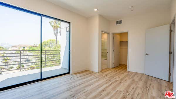 1540 S Hayworth Ave Apt 102